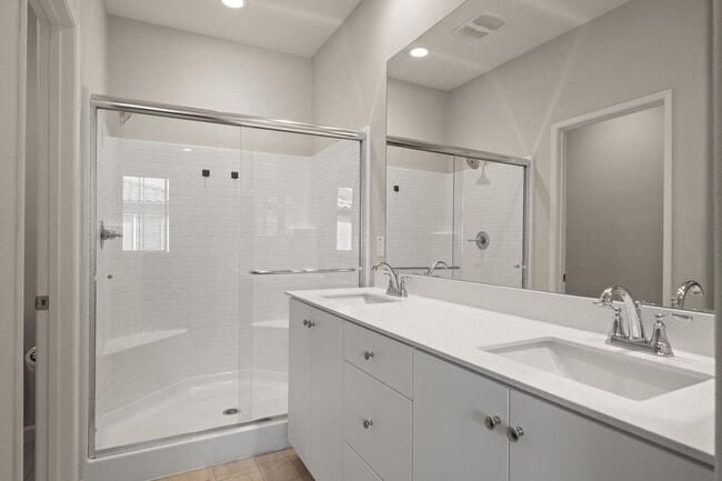 Building Photo - Beautiful Condo in Rancho Soleo Community in Temecula!