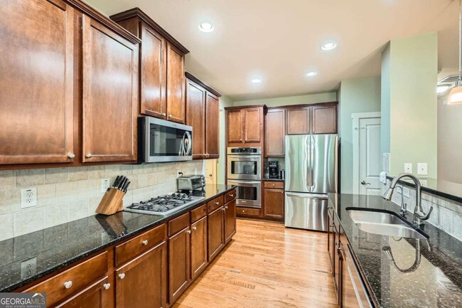 Building Photo - 2072 Hatteras Wy