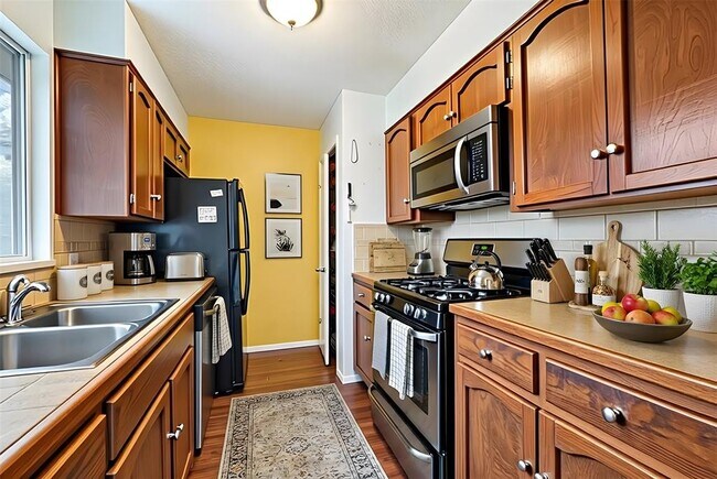 Building Photo - 6305 Thurgood Ave