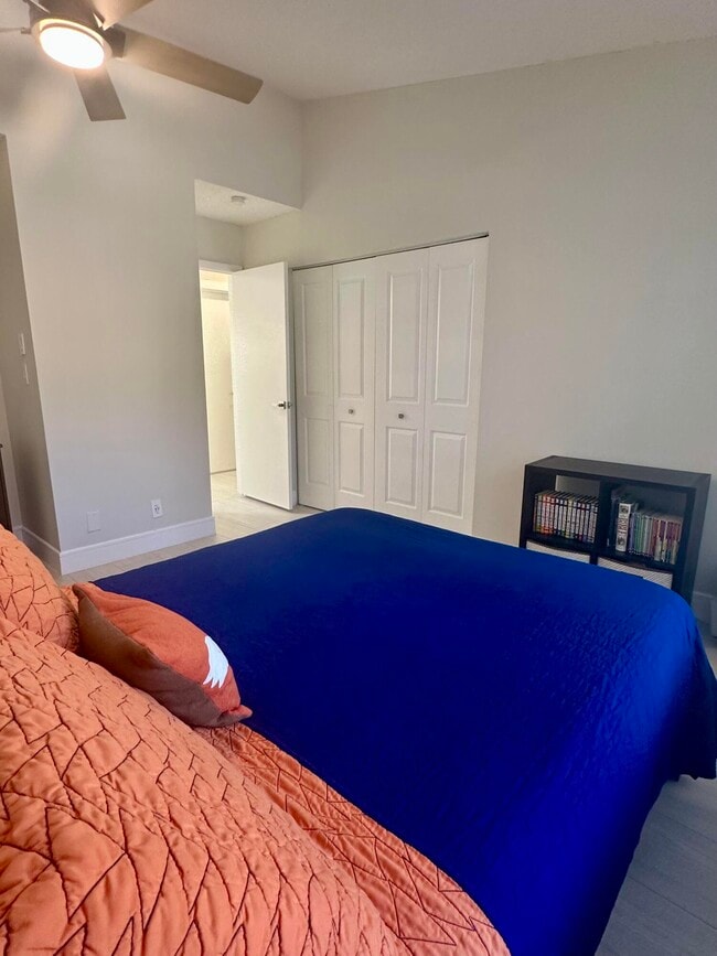 Building Photo - 22670 Vistawood Way