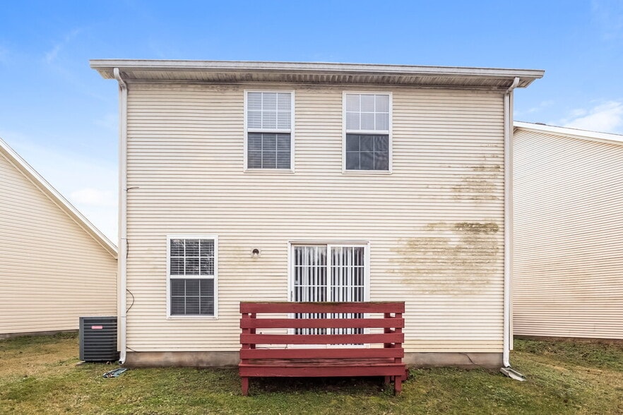 Building Photo - 1936 Turnberry Ct