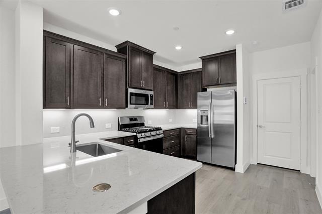 Building Photo - 2543 Huxley Mews