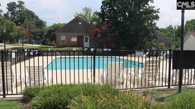 Building Photo - 911 Hulon Ln