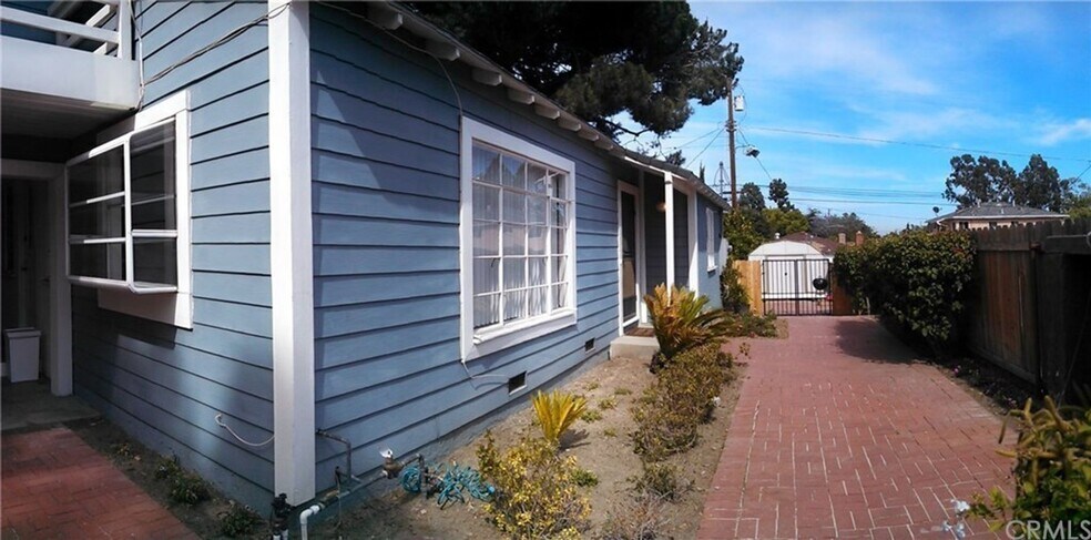 Primary Photo - 5648 Riverton Ave