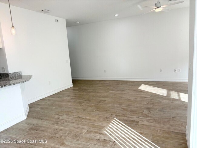 Building Photo - 1455 Isabella Dr