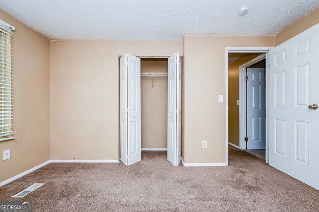 Building Photo - 5300 Tasman Trail