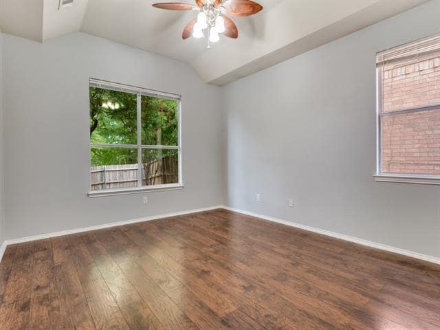 Building Photo - 1253 Sandpiper Dr