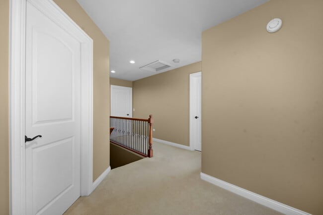 Building Photo - 844 N Ellsworth St