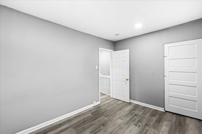 Building Photo - 505 Wood St