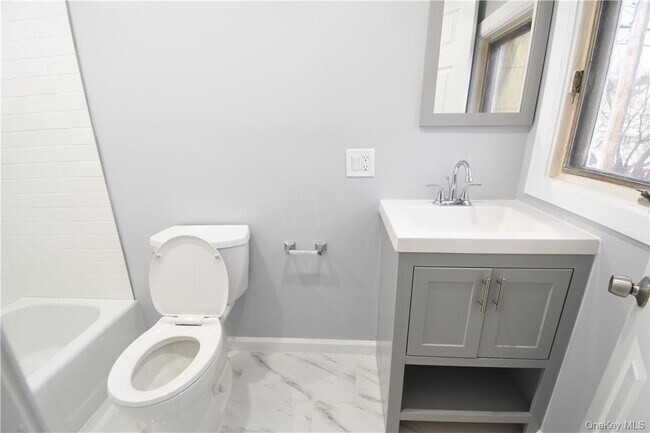 Building Photo - 23 Wawayanda Ave