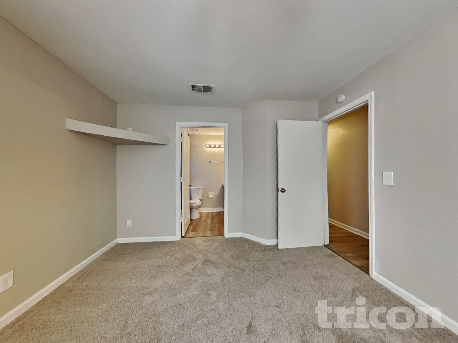 Building Photo - 6423 4th Ave NE