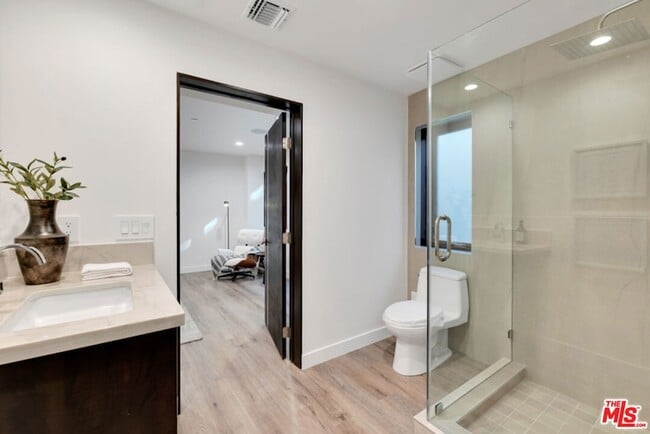 Building Photo - 3116 Elvido Dr