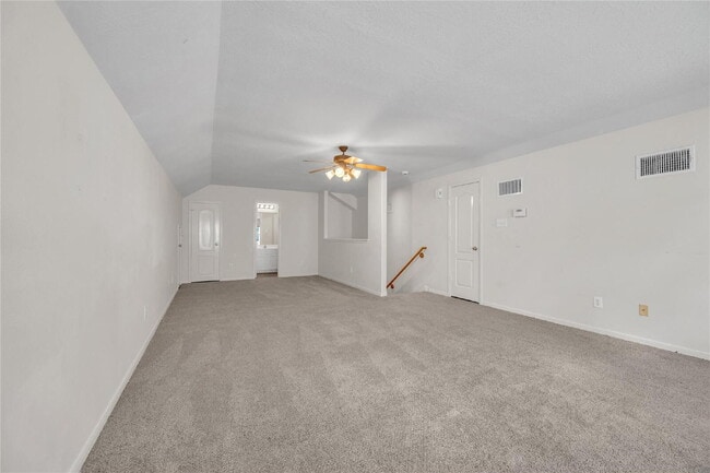 Building Photo - Spacious 3-Story Heights Rental Near 610 & 19th St