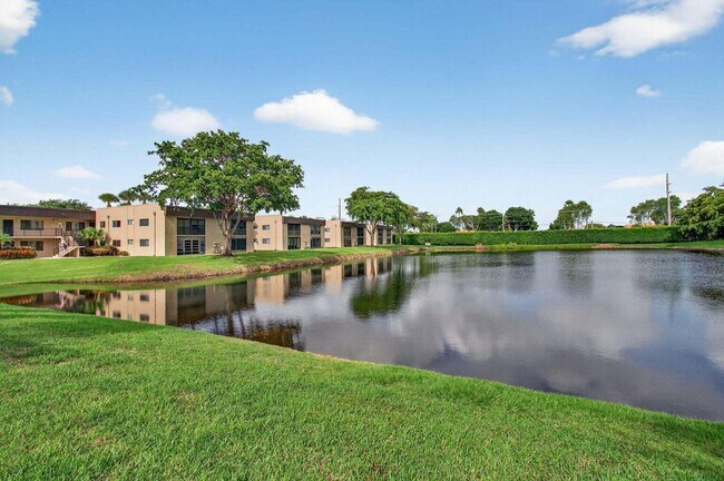 Building Photo - 15108 Ashland Dr