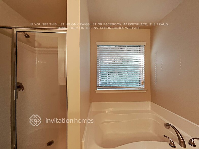 Building Photo - 5725 Westin Cir