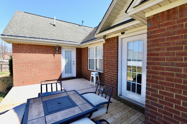 Building Photo - 3245 Arborwood Dr
