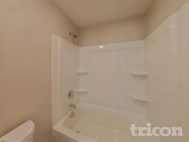 Building Photo - 4354 One Mile Wy