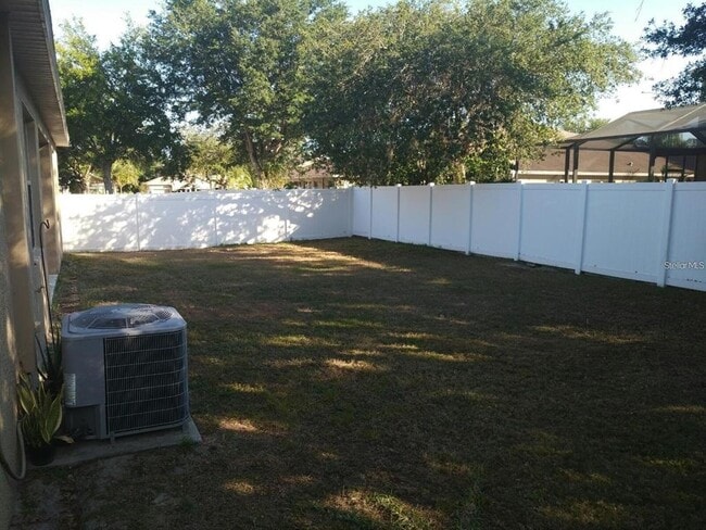 Building Photo - 5804 Justicia Loop