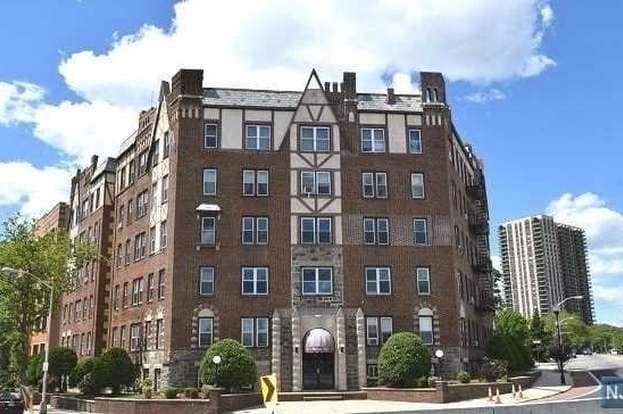 Building Photo - 7435 JFK Blvd E