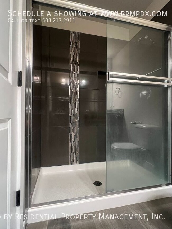 Building Photo - 14075 SW Compass Dr