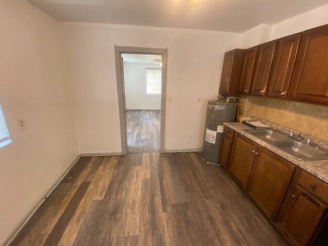 Building Photo - 2512 Lumpkin Ct