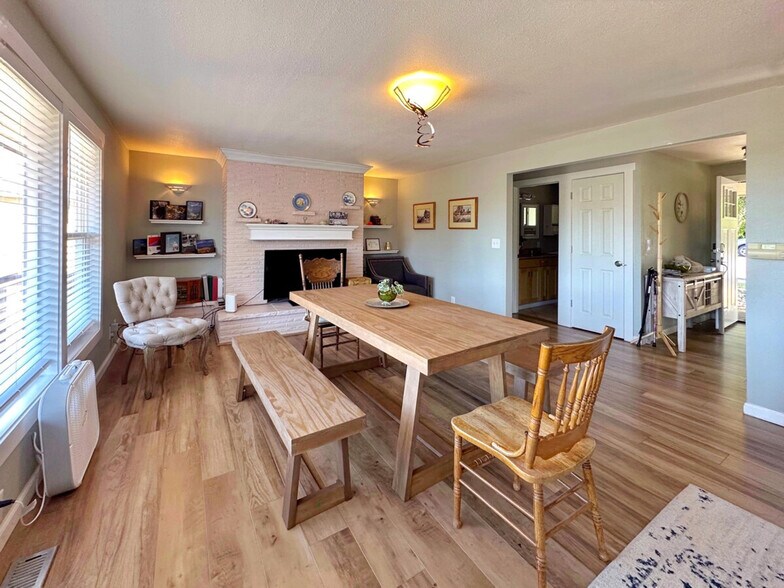 Building Photo - 3524 NE 147th St