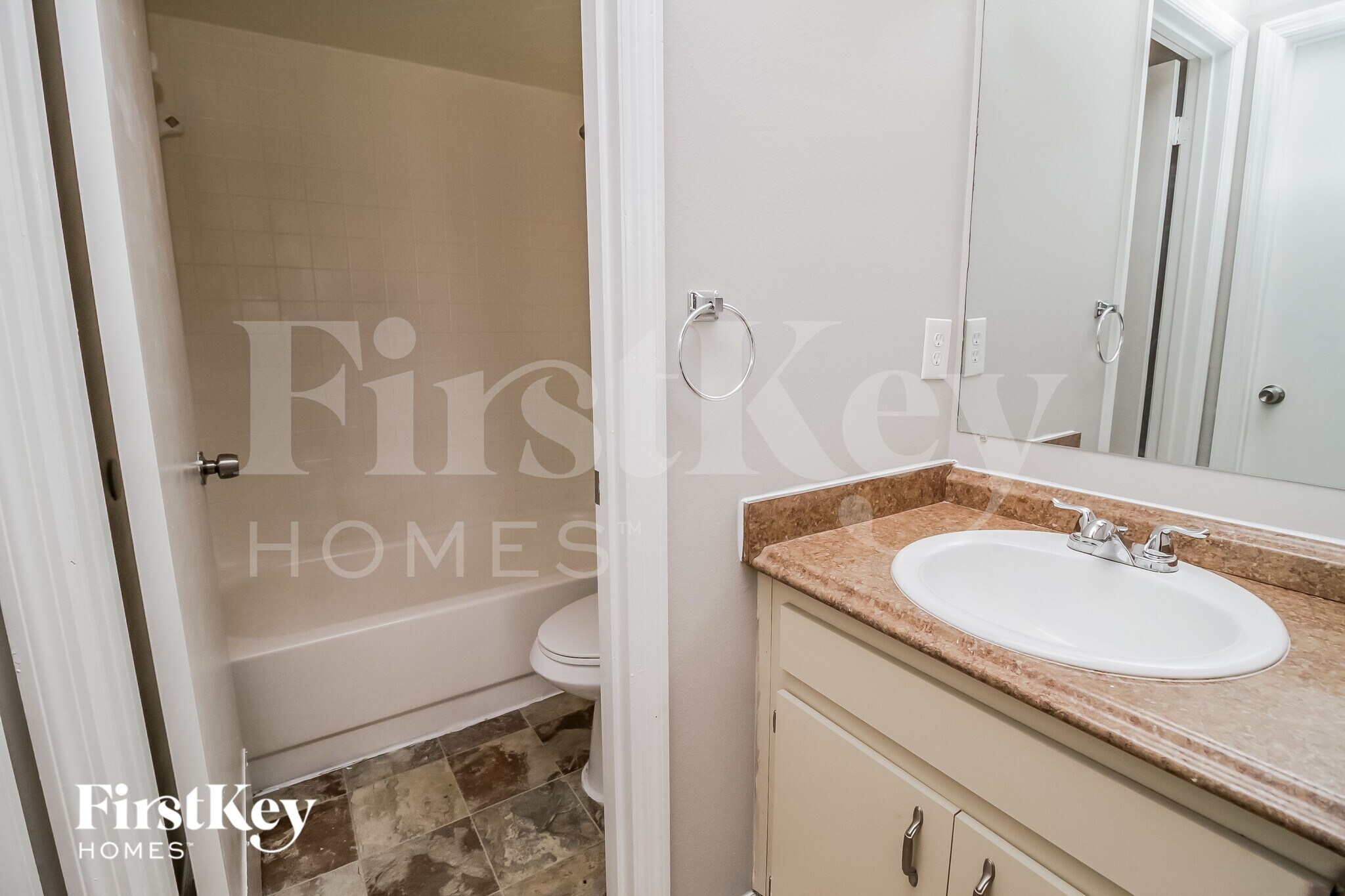 Building Photo - 602 Brunswick Terrace