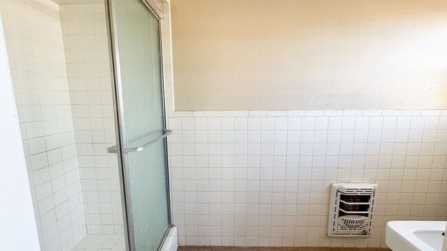 Building Photo - 3034 57th St