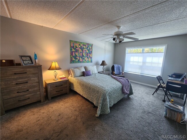 Building Photo - 2400 Forest Dr