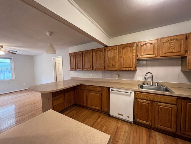 Building Photo - Delightful 1 Level 4 Bedroom Home On Exten...