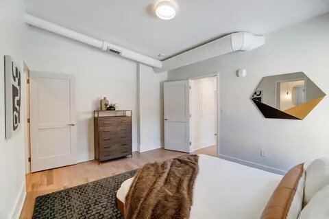 Building Photo - 33 E Court St