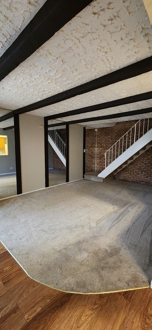 Building Photo - 180 Betty Ct