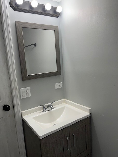 Updated Bathroom - 121 Washington Ave