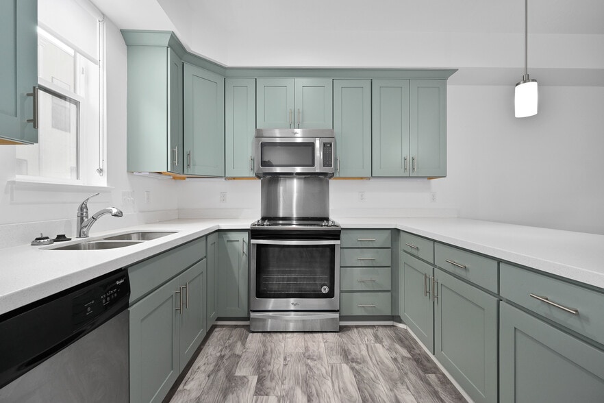 Building Photo - 315 W Reed Ave