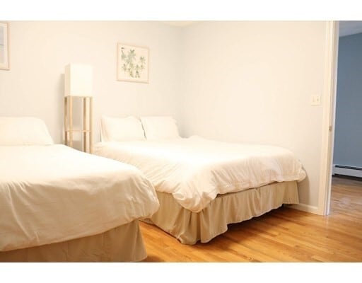 Building Photo - 12 Regent St