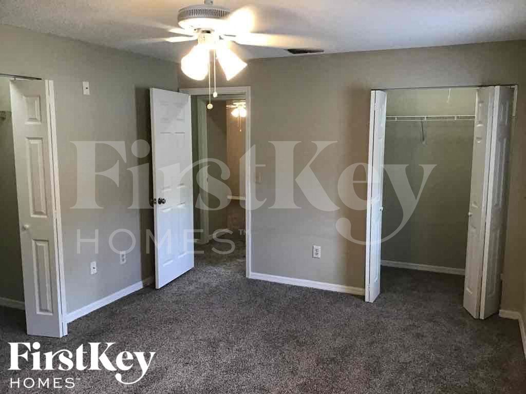 Building Photo - 4718 Westwind Dr