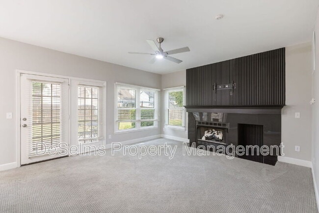 Building Photo - 1012 Beech Tree Ln