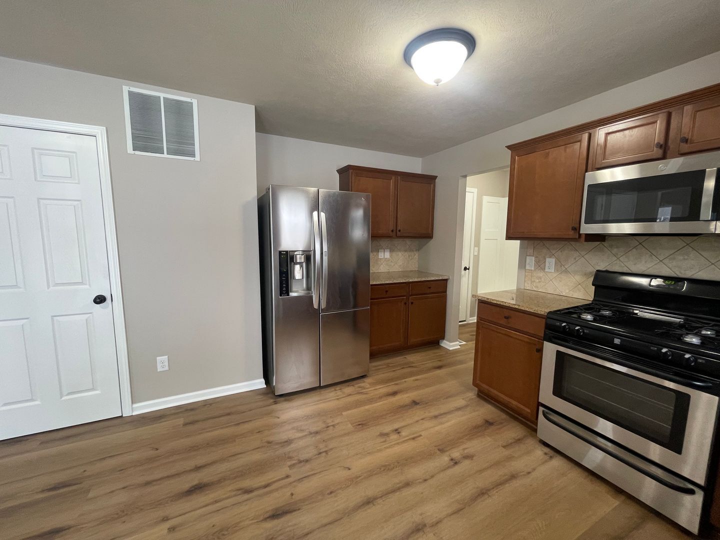 Building Photo - 24537 Brownstone Blvd