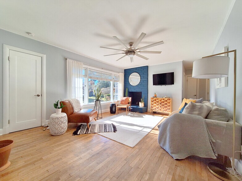 Building Photo - 4727 Long Leaf Hills Dr