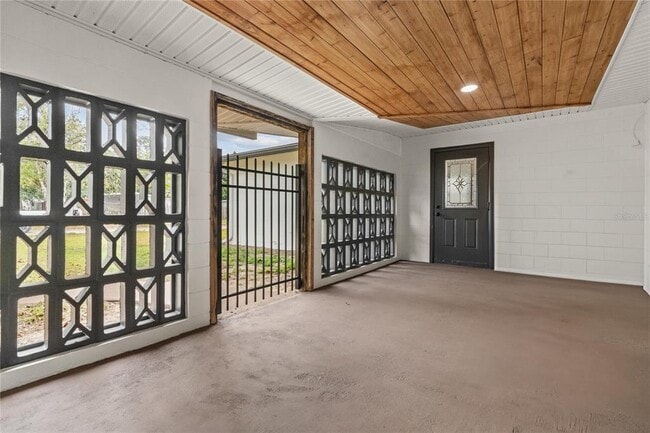Building Photo - 137 Jay Dr