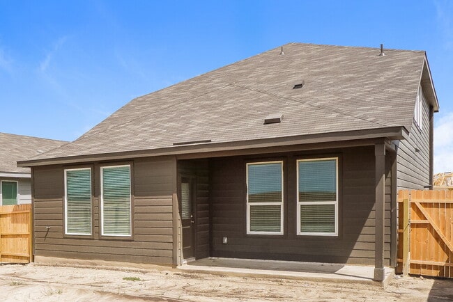 Building Photo - 606 Kayden Ct
