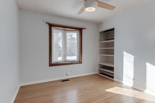 Building Photo - 1311 E Euclid Ave