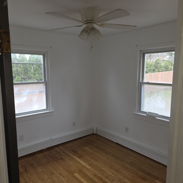 Building Photo - 5 Mack Dr