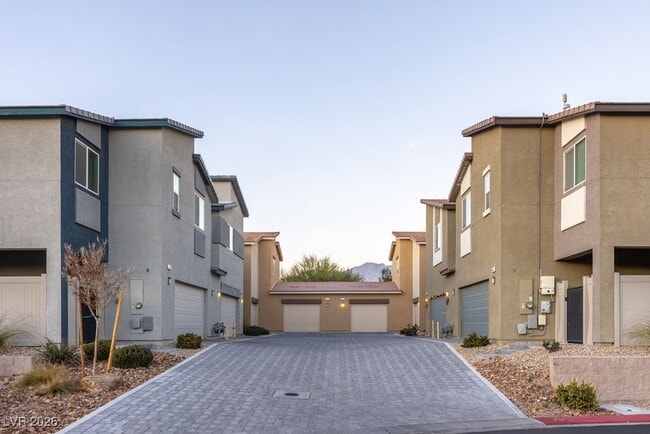 Building Photo - 4472 Sapphire Moon Ave