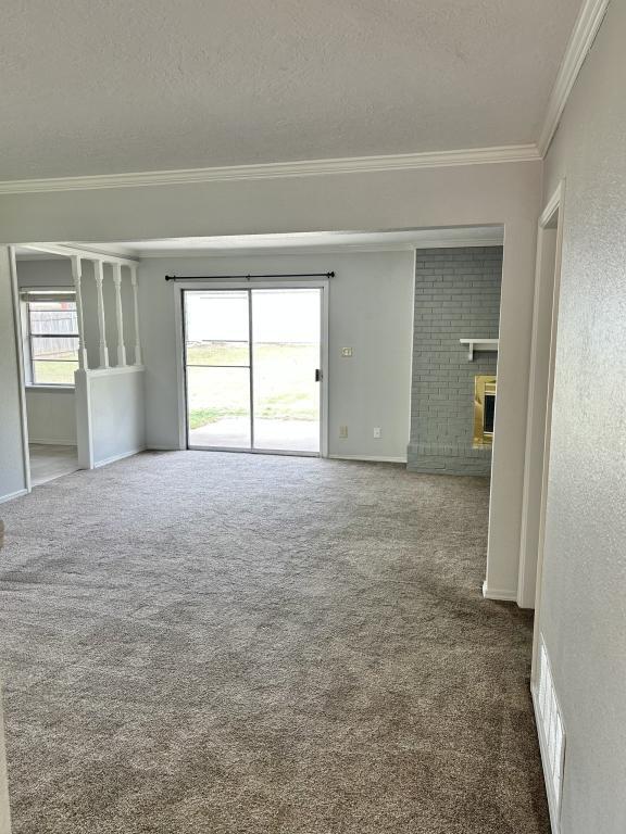 Building Photo - 424 N Webb Ave