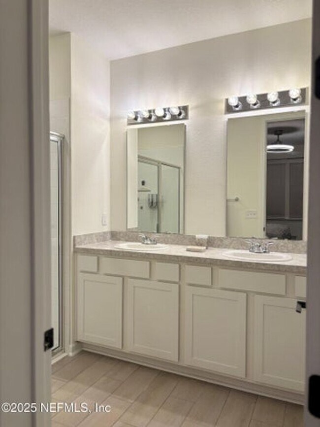 Building Photo - 7257 Mahogany Run Drive Jacksonville, FL 3...