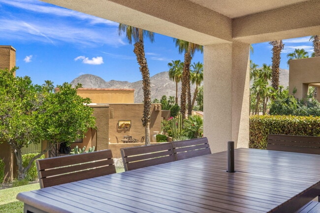 Building Photo - 73416 Mariposa Dr