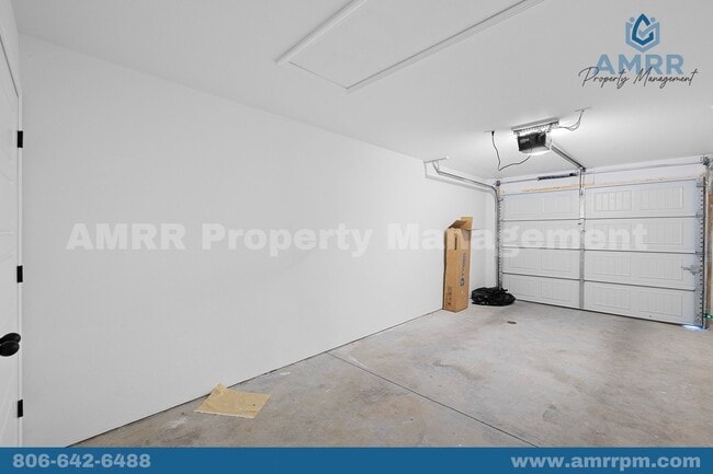 Building Photo - New Beginnings Start With AMRR: Cozy 3 Bedroom Available in May!