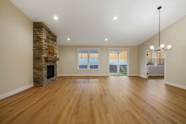 Building Photo - 3Bd/2Ba Single Story Home - Available Early March 2026!