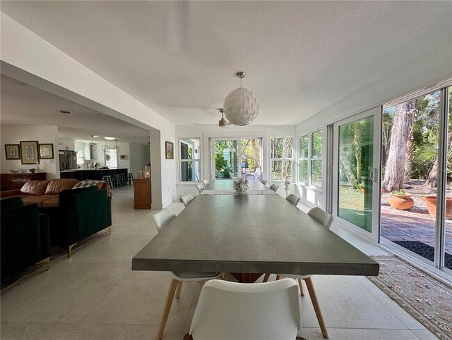 Building Photo - 7372 Melaleuca Way